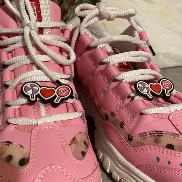 Limited Edition Skechers x Line Friends Pink Choco Sneakers - Picture 2 of 13